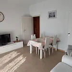 公寓 Comodo A Tutti Servizi 阿巴诺泰尔梅