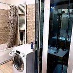 Comodo A Tutti Servizi * Αμπάνο Τέρμε