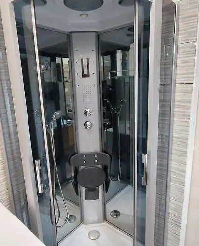 Comodo A Tutti Servizi Apartamento